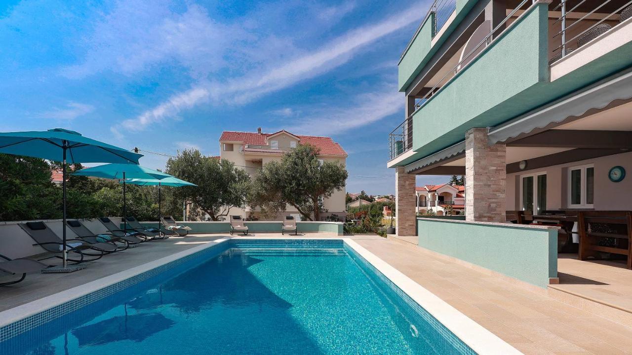 Apartmani "Villa Barbara" Novalja Exterior photo