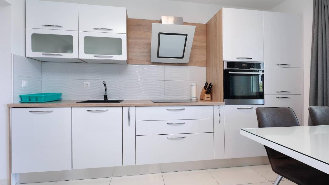 Apartmani "Villa Barbara" Novalja Exterior photo