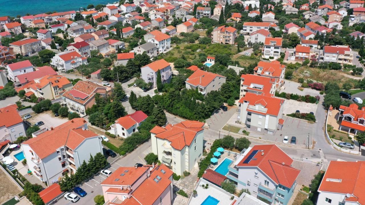 Apartmani "Villa Barbara" Novalja Exterior photo