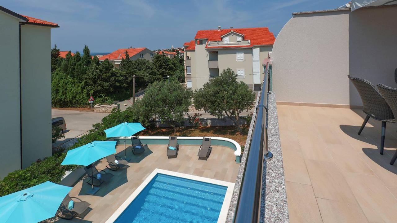 Apartmani "Villa Barbara" Novalja Exterior photo