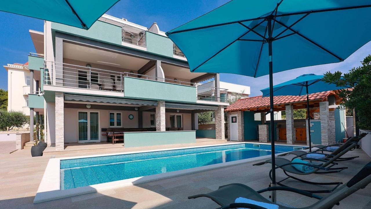 Apartmani "Villa Barbara" Novalja Exterior photo