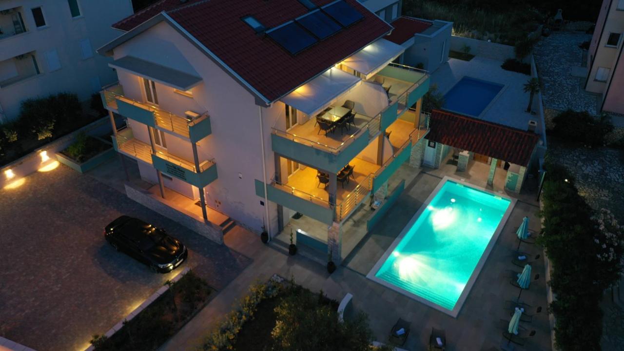 Apartmani "Villa Barbara" Novalja Exterior photo