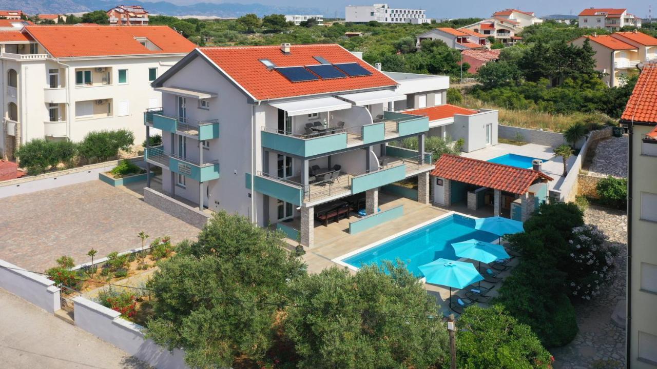 Apartmani "Villa Barbara" Novalja Exterior photo